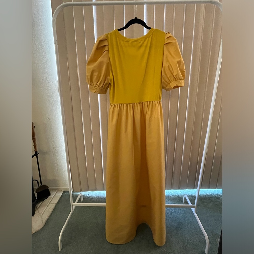Yellow Bridgeton style dress